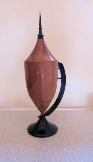 Lidded vase by Ken Akrill